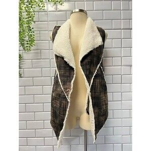 LuLaRoe Marlow Faux Shearling Vest Pockets Tan Brown Plaid Small